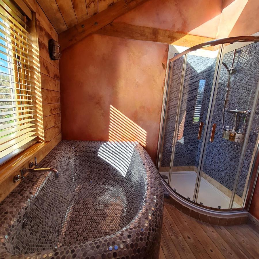 אשברטון The Old Pottery, Unique Views & Spa-Like Bathroom מראה חיצוני תמונה